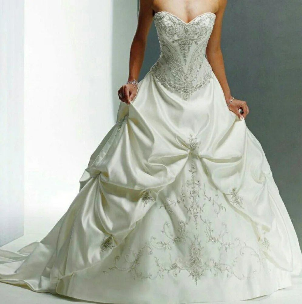 Maggie Sottero wedding gown - like new🌹HOST PICK! - Picture 1 of 5